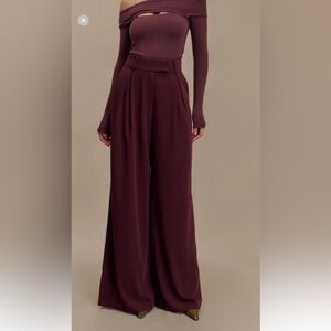 MESHKI Jacqueline Wide Leg Burgundy Pant